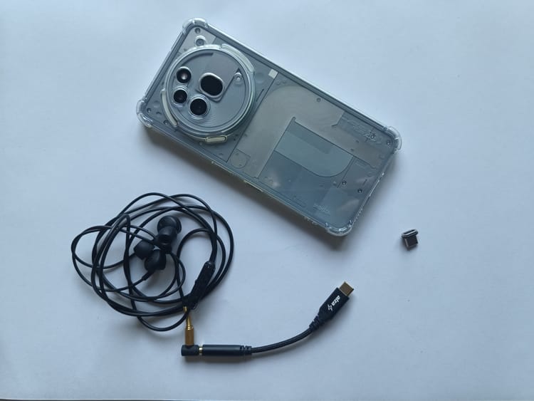 Smartphones without a headphone jack are dumb